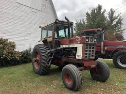 Spent many a long summer day discing ground and plowing soybeans on an ih 966 (no cab, no a/c…). 1972 Ih 1466 Diesel Tractor Vander Werff Associates
