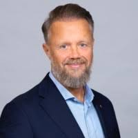 60+ "Hernquist" profiles