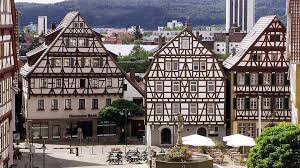 Wählen sie km für eine sortierung nach entfernung von ihrem standort und sie sehen sofort die am nächsten gelegenen filialen von deutsche bank. Leonberg On Tumblr