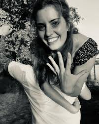 Grace Gray (@grace_arnes_) • Instagram photos and videos