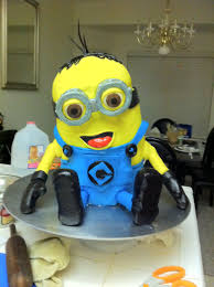Even when they're on a cake, the minions have great power in numbers! Despicable Me Minion 3 D Cake Hugs Kisses Designs