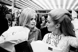 catherine deneuve おしゃれまとめの人気アイデア pinterest lucas anderson フランス女優 女優 フランス