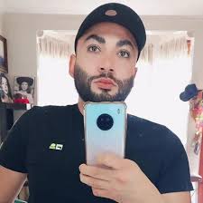 Regina Bronx Out Of Drag 🗣 Sígannos 👉🏼 instagram.com/lamasdragafansmx