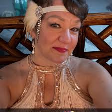 Dee Staggs Avon Independent Ambassador