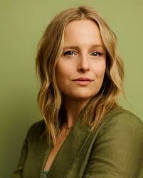 Bridget Wareham's Instagram, Twitter & Facebook