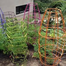 Toki Bubble Trellis In Multiple Colors Modern Garden Trellis Garden Trellis Edible Garden