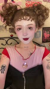 Explora el Universo de Steven y Nora: Arte y Cosplay