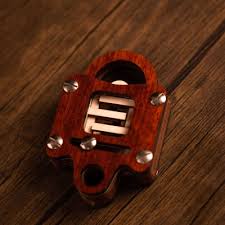 He can basically make any type of puzzle, from 2d/3d packing/assembly puzzles to sequential movement, . Jean Claude Constantin Puzzles