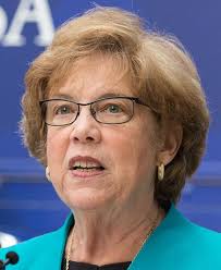 Monday Starter: Sisters join blind walk to promote eyesight protection