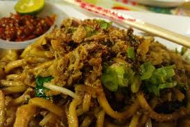 Resep mie goreng cakalang ternyata tidak sesulit yang dibayangkan. Mi Cakalang Enaknya Bikin Ketagihan Republika Online
