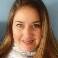 Sara Dye's Instagram, Twitter & Facebook