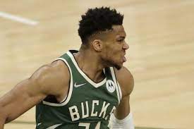 Ο «greek freak» ήταν εντυπωσιακός καθόλη τη διάρκεια των τελικών. J2oto Mgg 5dom