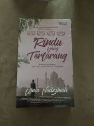 Dibintangi pelakon seperti fikri ibrahim dan zahirah macwilson sebagai teraju utama. Novel Rindu Yang Terlarang Books Stationery Books On Carousell