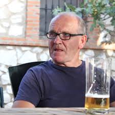 Robin Pilcher (@monorganfarm)