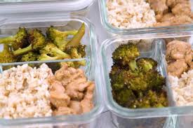 Beat egg with salt and garlic powder, add cold water and whisk, add flour and whisk until smooth, add cornstarch. Healthy Sesame Chicken 2 Ways Easy Meal Prep Lunch Bowls Mind Over Munch