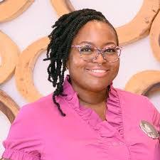 Lavonne Wise's Instagram, Twitter & Facebook