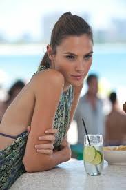 She served in the idf for two years. Gal Gadot Moviepilot De