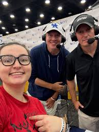 Shawn with Matt Walst today in Los Angeles. 🎶🎸