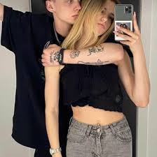 Картинки по запросу даня милохин и юля Oficialno Danya Milohin I Yulya Gavrilina Vmeste Muzyka Pervogo