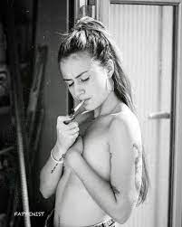 Abril Cols Nude and Sexy Photo Collection - Fappenist