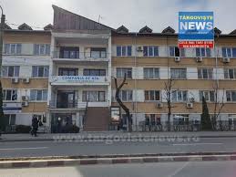 .terorizati de compania de apa, fara apa pe canicula, restructurãri la compania de apã columna tv, majorare facturi termica si apa targoviste 25 ian 2011, debransari in masa in targoviste flv, campanie economiseste apa, lasati fara apa, banul public clm 24 mar 2011 flv, compania de apa a debransat. Targoviste News Targovistenews