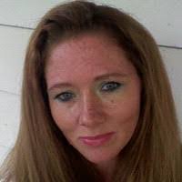 Julie Farnham's Instagram, Twitter & Facebook