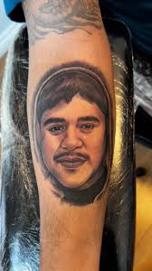 Aaron Bejar's Instagram, Twitter & Facebook