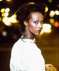 70s hairstyles featured major volume, patterned headbands, and flower child vibes. 70s Makeup Looks From Disco Queen To Hippie Halloween