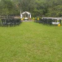 Find birdsong barn at rustic bride, the place to discover barns, farms, ranches and other rustic wedding venues in your local area. Birdsong Barn Event Space In Titusville