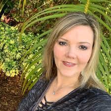 Abi Morton's Instagram, Twitter & Facebook