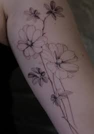 Beautiful Ranunculus And Akebia Floral Tattoo Floral Tattoo Flower Tattoo Ranunculus Tattoo