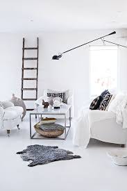 You get the best of both worlds here. The Flos 265 Swivel Arm Wall Sconce My Paradissi