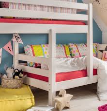 Bett mit der kurzen seite unter dachschräge stellen. Etagenbett Fur Dachschragen Aus Massiver Kiefer Kids Paradise