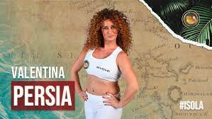 Nle video di presentazione per l'isola si è definita mangiona, solare, autentica, simpatica, diretta, pazza. Valentina Persia Naufraghi Isola Dei Famosi 2021