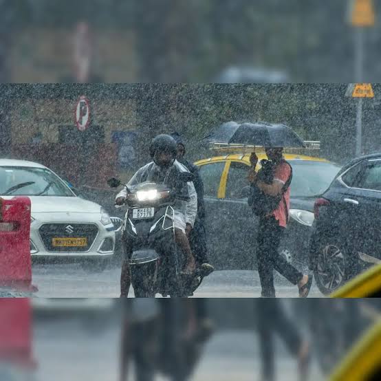 Weather tomorrow, July 25: Check IMD forecast as Gujarat faces heavy to very  heavy rain; Delhi, Rajasthan among states on alert - The Economic Times