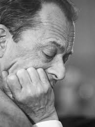 Il avait réussi à imposer sa ligne politique au parti socialiste bien après avoir vainement tenté, pendant vingt ans, de la faire vivre face à françois mitterrand. 7 Meilleures Idees Sur Michel Rocard Politique Francaise Personnalites Michel Rocard