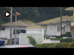 Yela kalau dia tu jenis langsi macam nazri aziz tu memang amran seronok lah dia kena tangkap. Rumah Najib Dikawal Polis Youtube