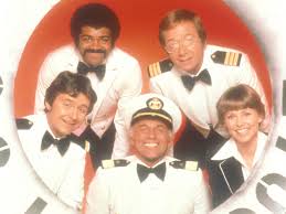 Une équipe efficace et sympathique est là pour satisfaire au mieux les passagers et, même si les choses ne se passent pas toujours aussi bien qu'on le voudrait. Photos La Croisiere S Amuse Que Sont Devenus Les Acteu Tele Star