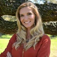 Ginger Victoria's Instagram, Twitter & Facebook