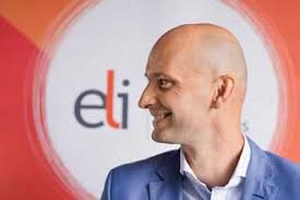 Chtěl jsem dělat také něco pořádného,