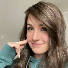 Elizabeth Gray (@_thegraytergood)