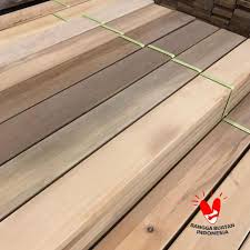 Untuk menghitung/mengetahui harga per batang dengan cara harga per meter kubik di bagi jumlah volume kayu per kubiknya, contoh kayu bengkirai ukuran 5x10x4 harga per kubik rp. Jual Pre Order Malino Wood Flooring Kayu Ulin 120 Cm Terbaru Juni 2021 Blibli
