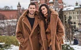Tym razem jednak internet śmieje się z jego stylizacji. Internauci Smieja Sie Z Krychowiaka Reprezentant Polski Ubral Sie Tak Samo Jak Jego Partnerka Foto Dziennik Pl