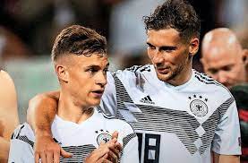 Football is our home #stay_homekimmich sbc,kimmich song,kimmich skills,kimmich gnabry,kimmich tots,kimmich interview,kimmich review,kimmich sancho. Joshua Kimmich Und Leon Goretzka Konnen Gut Kicken Auf Dem Platz Und Ausserhalb We Kick Corona So Haben Die Nationalspieler Des Fc Bayern Ihre Spendenaktion Im Marz Genannt Und Kickten Das