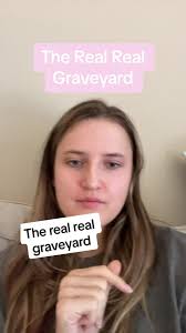 The Real Real graveyard tour 👛👛👛 #greenscreen #therealreal  #therealrealgraveyard