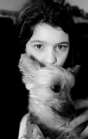 Mijn kleindochter met onze lieve Neska