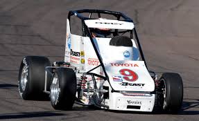 A developmental nascar driver makes between $100,000 and $300,000 in base salary and around another $200,000 in a spring cup driver can make over 20 million a year. Racing Under The Radar