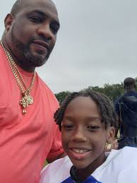 Introduction and photo sharing