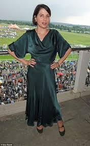 Salary, married, wedding, spouse, family davinia taylor (born davinia murphy on 11 november 1977 in wigan) is an english actress and socialite. We Re Posh We Re Pretty So Why Can T We Make A Profit Express Digest