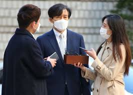 지난해 의혹이 불거지자 조민 씨는 2009년 당시 인터넷 법정에서 공개된 조민 씨의 검찰 조서에 따르면, 조 씨도 15일에 학회가 열려 아이들과 함께 가서. êµìœ¡ë¶€ ì¡°ë¯¼ ìž…í•™ ì˜í˜¹ ê´€ë ¨ ì´ë²ˆì£¼ ë‚´ ìž…ìž¥ ë°œí'œí•  ê²ƒ ì•„ì‹œì•„ê²½ì œ
